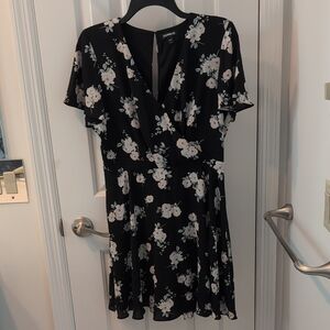Express Black Floral Flutter Sleeve Dress 10